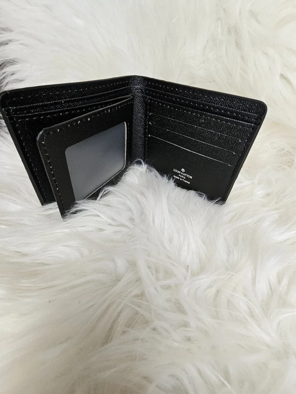 Men's Checkerboard Leather Bi-Fold Wallet - Black